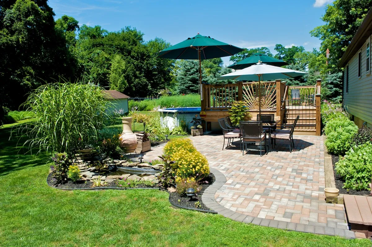 brick-patio-GettyImages-157592246